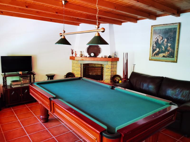 common-billiard-room