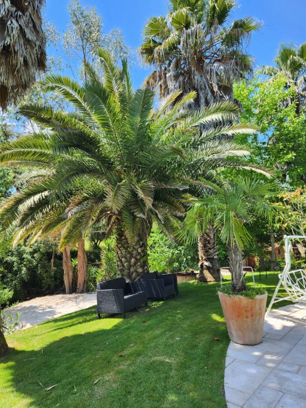 common-garden-seating