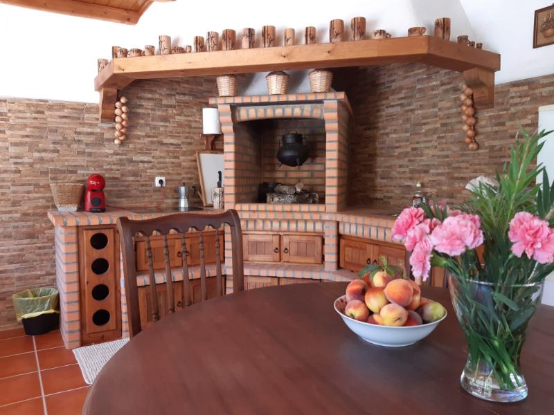 common-kitchen-2