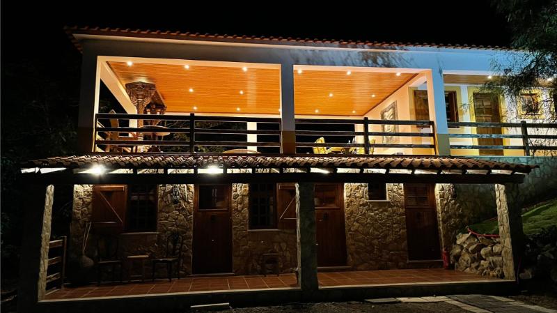 common-night-exterior